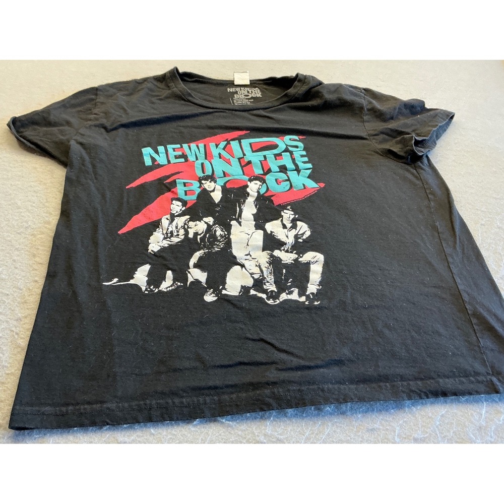 New Kids on the Block Vintage Style T-Shirt Graphic Band Tee Large Black NKOTB
